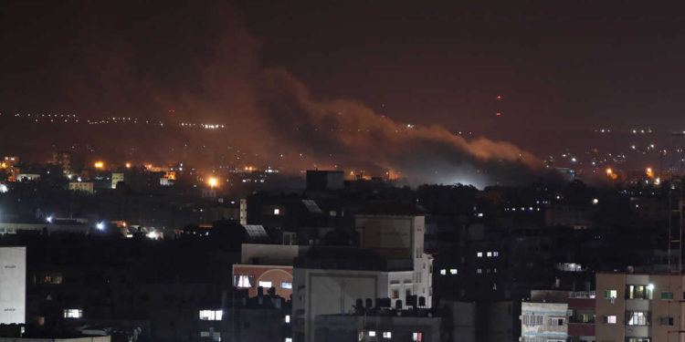 Las FDI lanzan ataques aéreos sobre objetivos de Hamas en el sur de Gaza