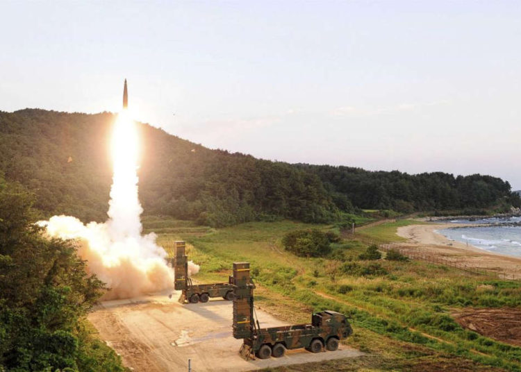 Corea del Sur prueba lanzamiento de nuevo misil balístico Hyunmoo-4