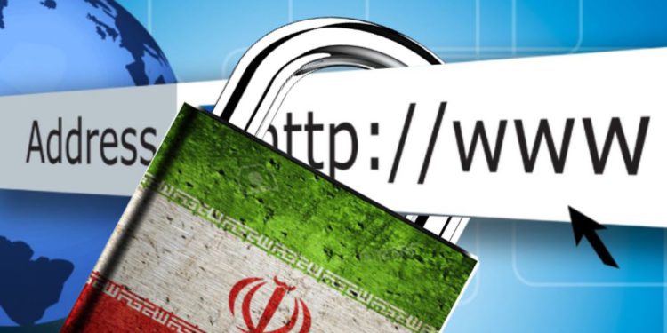 Irán impulsa el control militar de Internet tras un año de protestas contra el régimen