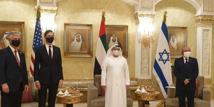 Kushner insta a otros países en la región a establecer vínculos formales con Israel