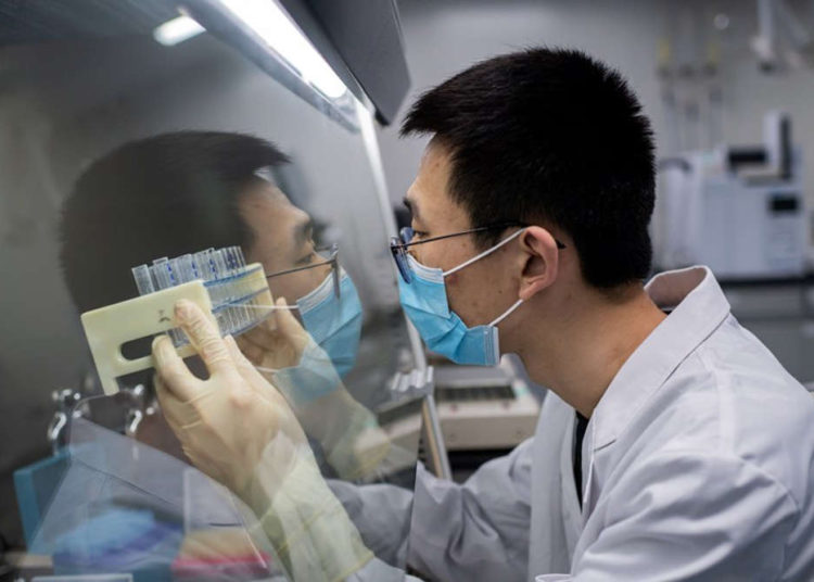 China asegura tener la vacuna contra el coronavirus lista a principios de 2021