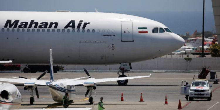 Estados Unidos sanciona a 2 empresas de EAU por hacer negocios con una aerolínea iraní