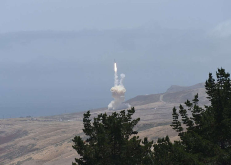Lockheed se introduce en la competencia de interceptores de defensa de misiles de nueva generación