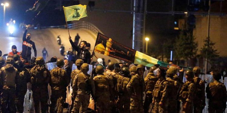 Dos muertos en enfrentamiento entre partidarios de Hezbollah en el sur de Beirut