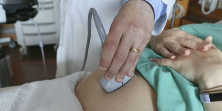 Médicos de Israel desarrollan dispositivo que previene los partos prematuros