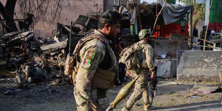 Docenas de muertos en enfrentamientos entre talibanes y fuerzas de seguridad en Afganistán