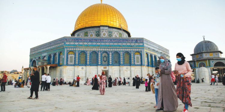 Gran Mufti de la Autoridad Palestina emite fatwa que prohíbe a los musulmanes rezar en al-Aqsa