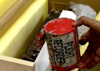 Cajas negras de avión ucraniano derribado muestran que misiles golpearon con 25 segundos de diferencia