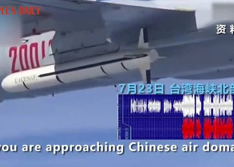 China difunde vídeo de “advertencia” a un avión estadounidense sobre el Estrecho de Taiwán