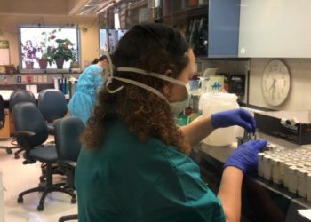 Israel compite para participar en la fase tres de la vacuna rusa contra el coronavirus