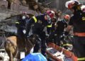 Equipos de rescate en Beirut recuperan más cuerpos días después de la explosión