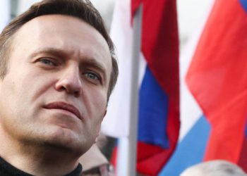 Líder de la oposición rusa es intervenido por médicos alemanes en Siberia