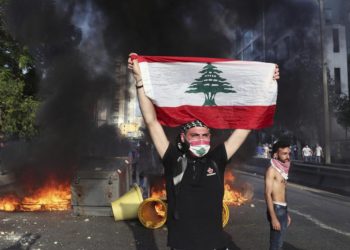 Crece la violencia en Líbano tras mortal tiroteo entre grupos sectarios