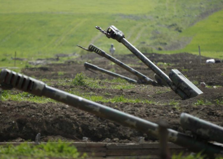 Surgen enfrentamientos a lo largo de la frontera entre Azerbaiyán y Armenia