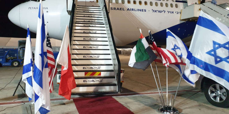 Visita de los Emiratos Árabes Unidos a Israel puede realizarse en el aeropuerto debido al coronavirus