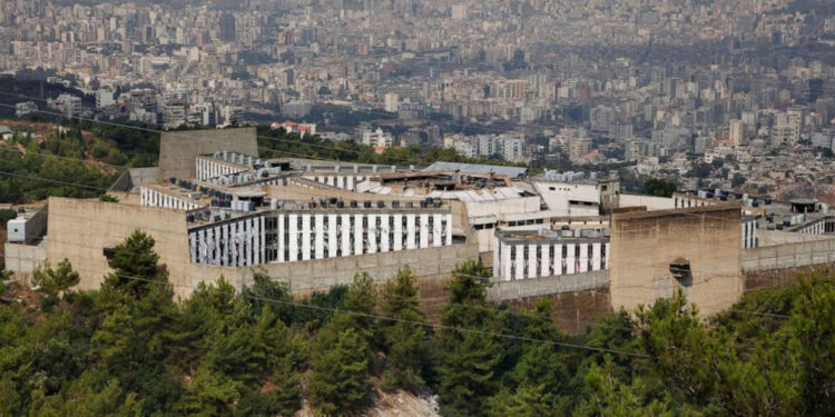Más de 200 de una cárcel en Beirut contrajeron COVID-19