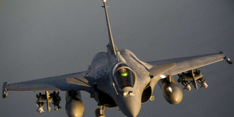 Grecia firmará un acuerdo multimillonario de defensa con Francia en medio de la tensión con Turquía