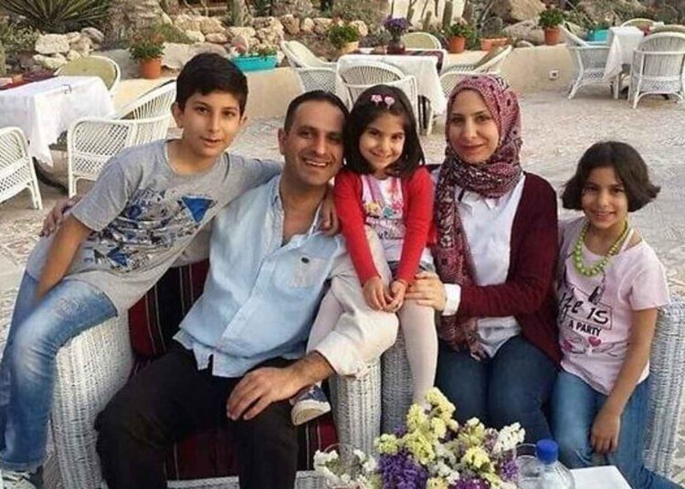 Habitantes de Gaza quedan varados en el extranjero debido a decisión de la AP de cortar lazos con Israel