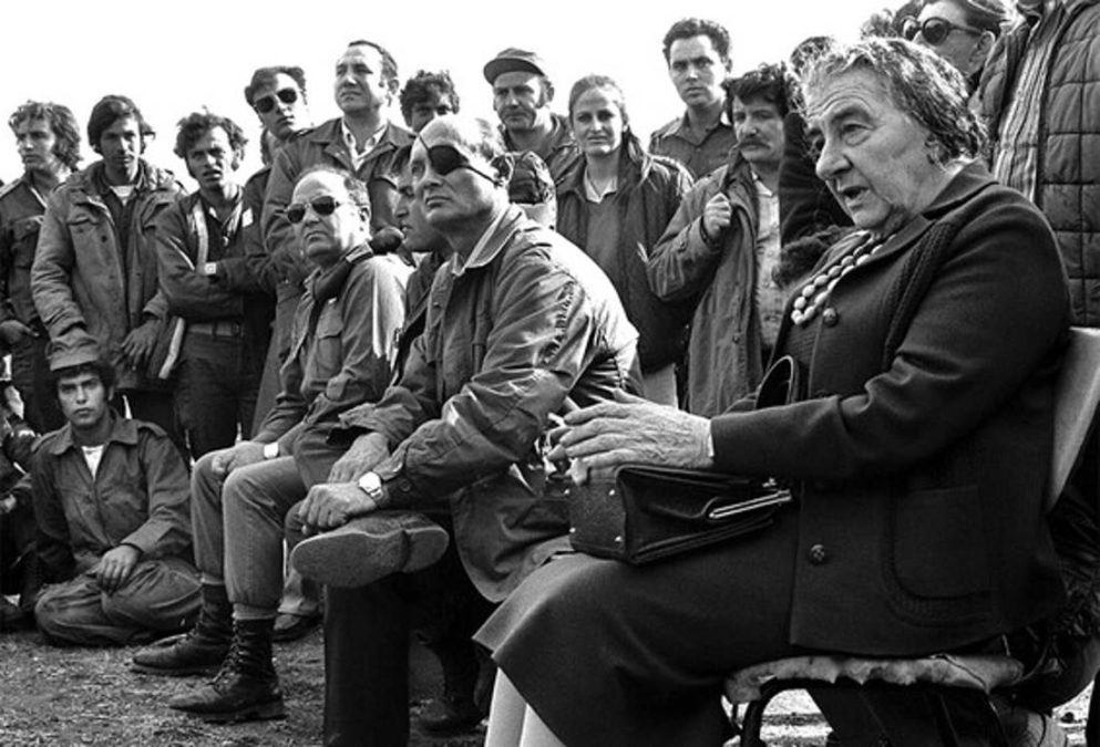 Golda Meir en las reuniones operativas de la guerra de Yom Kippur