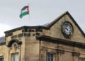 Intrusos izan bandera palestina sobre escuela primaria en Escocia