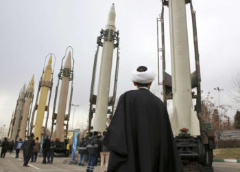 “El régimen iraní siente que tiene una intervención divina ayudándolo”