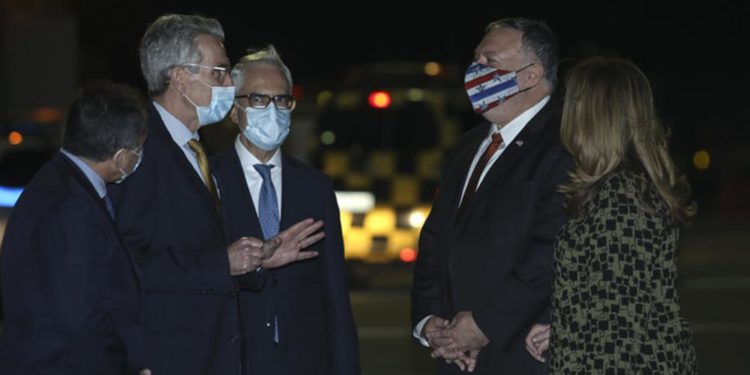 Pompeo inicia conversaciones con Grecia para calmar tensiones en el Mediterráneo