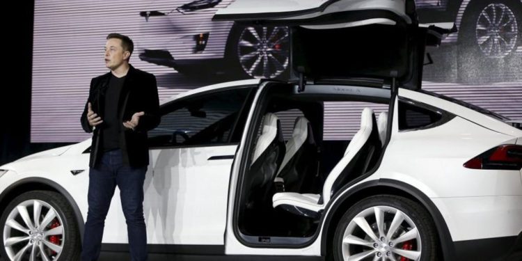 ¿Puede Tesla realmente producir un automóvil eléctrico autónomo de $ 25.000?