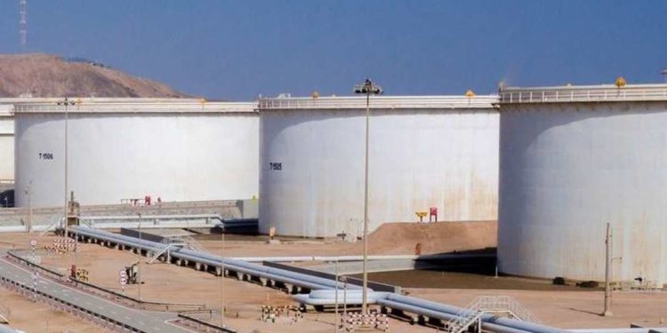 Adnoc invierte $245 millones para mejorar principales instalaciones de petróleo