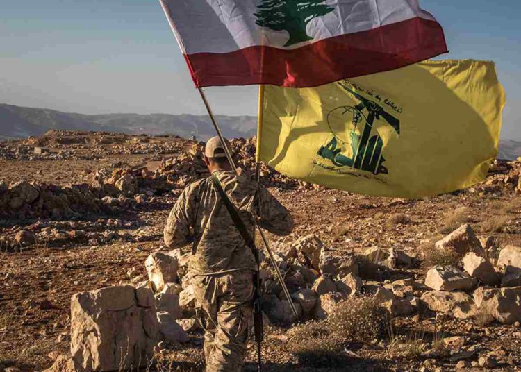 Israel expone cómo los “enlaces” de Hezbolá ayudan a controlar el Líbano