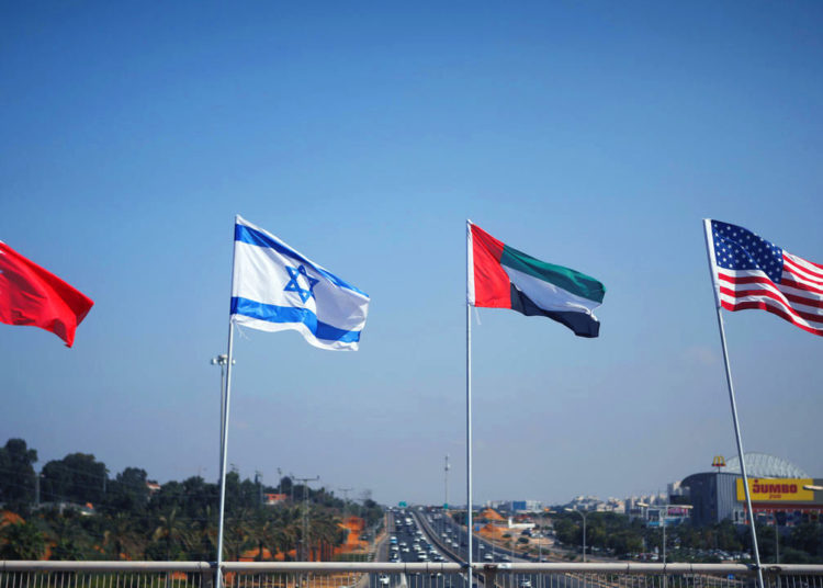 Funcionario de la Autoridad Palestina nombra a cinco países que establecerán lazos con Israel