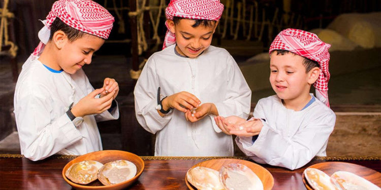 A los niños de los Emiratos se les enseña la paz y la tolerancia