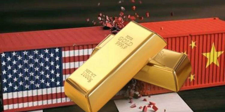 China vende dólares como respaldo al oro