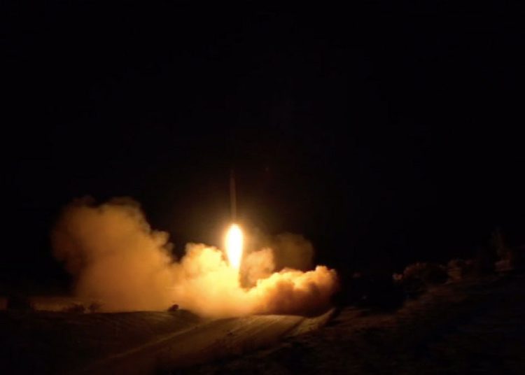 Irán lanzó cohetes a Irak tras promesa del primer ministro iraquí de proteger políticos