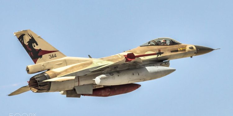 IAF cierra escuadrón de cazas F-16 tras 67 años de operaciones