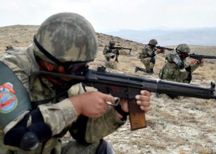 Rusia y Turquía a la expectativa de una posible guerra entre Azerbaiyán y Armenia