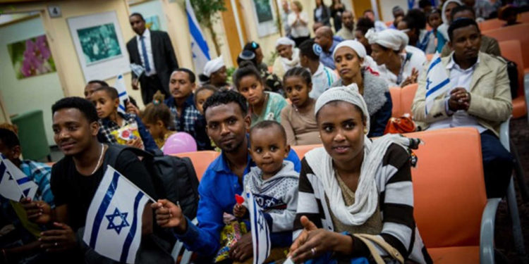 Israel asigna 51 millones de dólares para traer a más de 2.000 inmigrantes de Etiopía para 2021