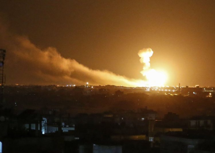 Reporte: 10 muertos en supuestos ataques aéreos de Israel en Siria