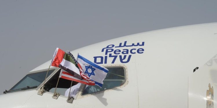 Bahrein permitirá que vuelos entre Israel y EAU crucen su espacio aéreo