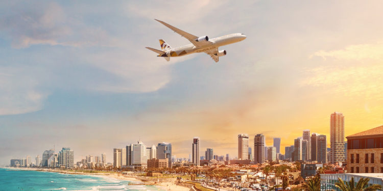 Vuelo histórico de Etihad Airways desde EAU aterriza en Israel