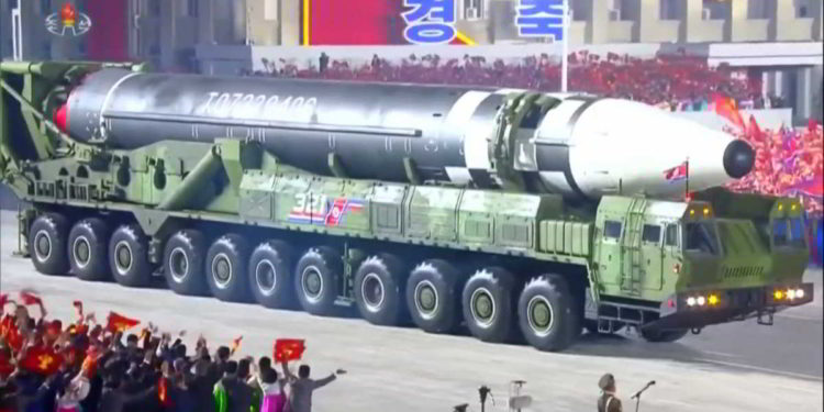 El enorme nuevo misil de Corea del Norte envía un mensaje a Washington