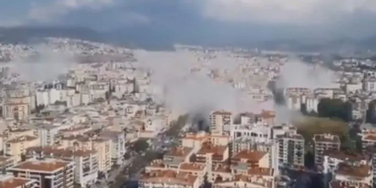 Un fuerte terremoto en el Mar Egeo ha sacudido a Turquía y Grecia.