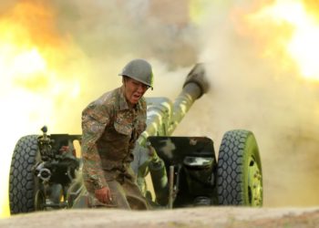 Combatientes de Medio Oriente se unen al conflicto entre Armenia y Azerbaiyán