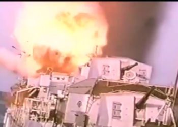 Ejército egipcio muestra la explosión de un buque de guerra israelí en un video motivacional