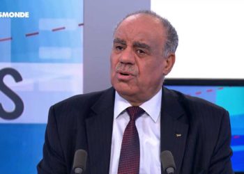 Funcionario de Emiratos Árabes Unidos: Nos hemos acostumbrado a la ingratitud de la Autoridad Palestina