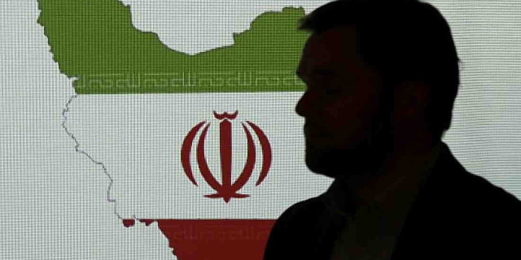 Hackers de Irán atacan por error a votantes estadounidenses