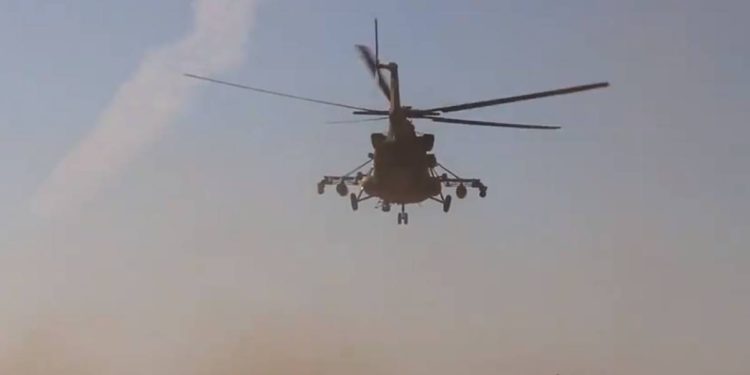 Rusia envía helicópteros militares contra manifestantes en Siria
