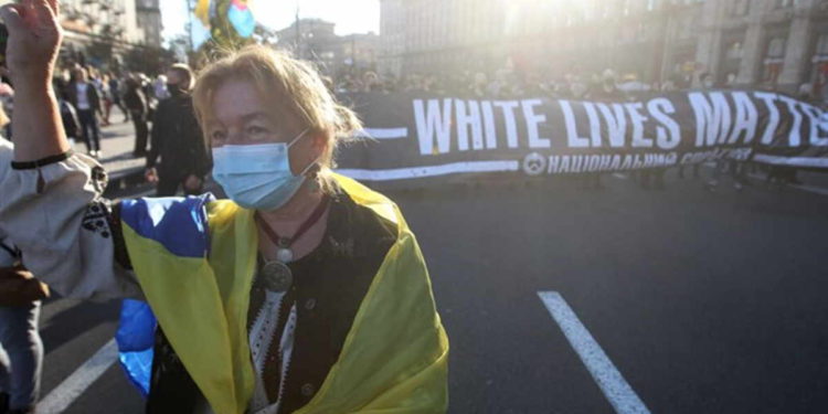 Manifestantes en Kiev: Ucrania está bajo la “ocupación” del “clan judío”