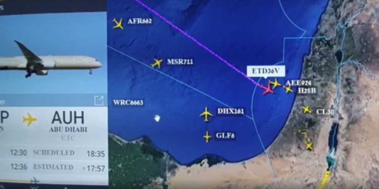 Aerolínea de Emiratos Árabes Unidos sobrevuela Israel en ruta a Abu Dabi