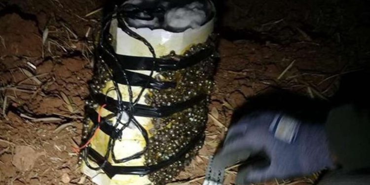 FDI descubre bomba colocada en frontera norte de Israel