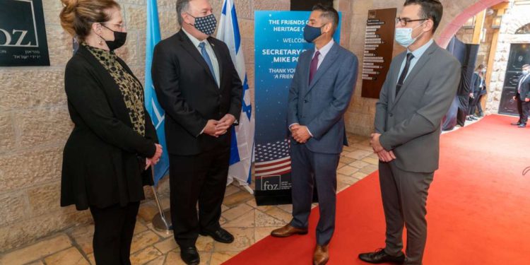 Pompeo visita museo a los sionistas cristianos en Israel